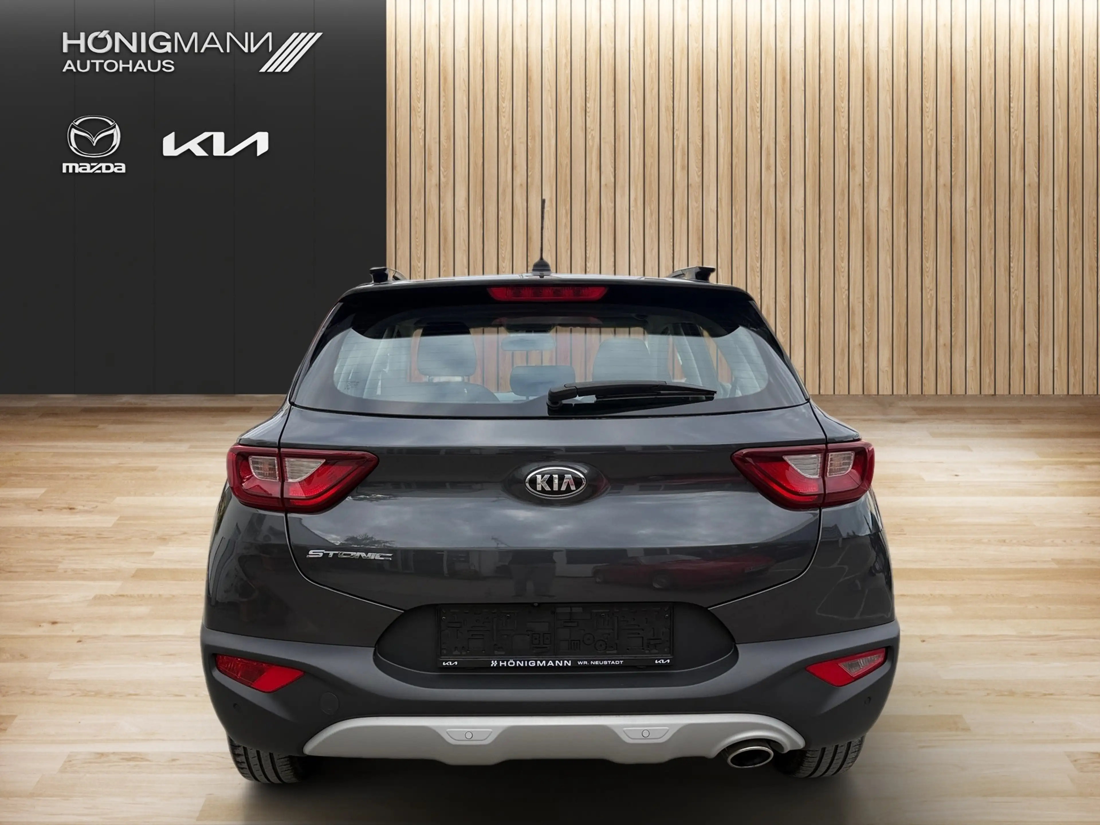 Kia Stonic Stonic 1,25 MPI ISG Silber — photo 4