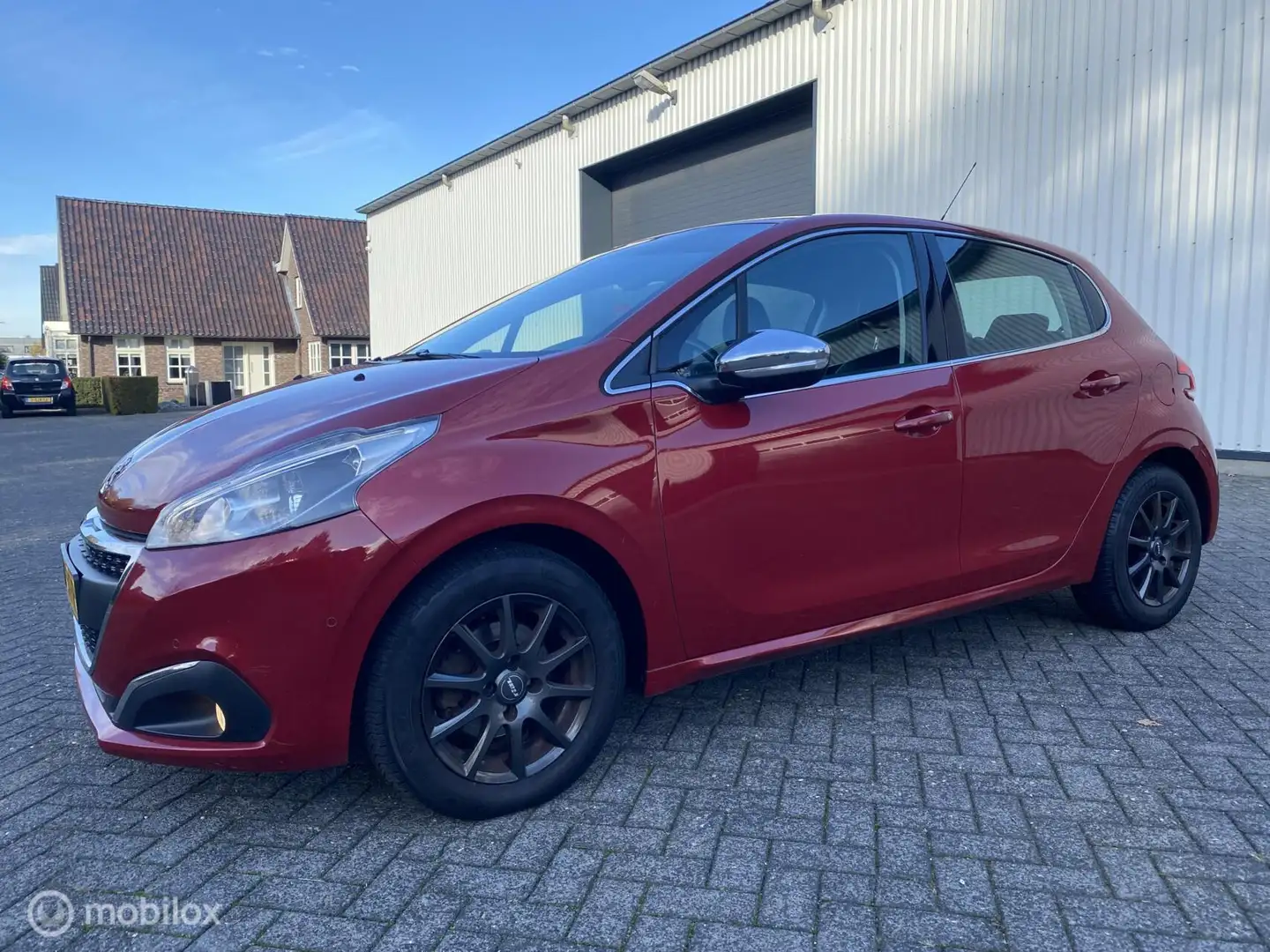 Peugeot 208 1.2 PureTech Active Rot - 1
