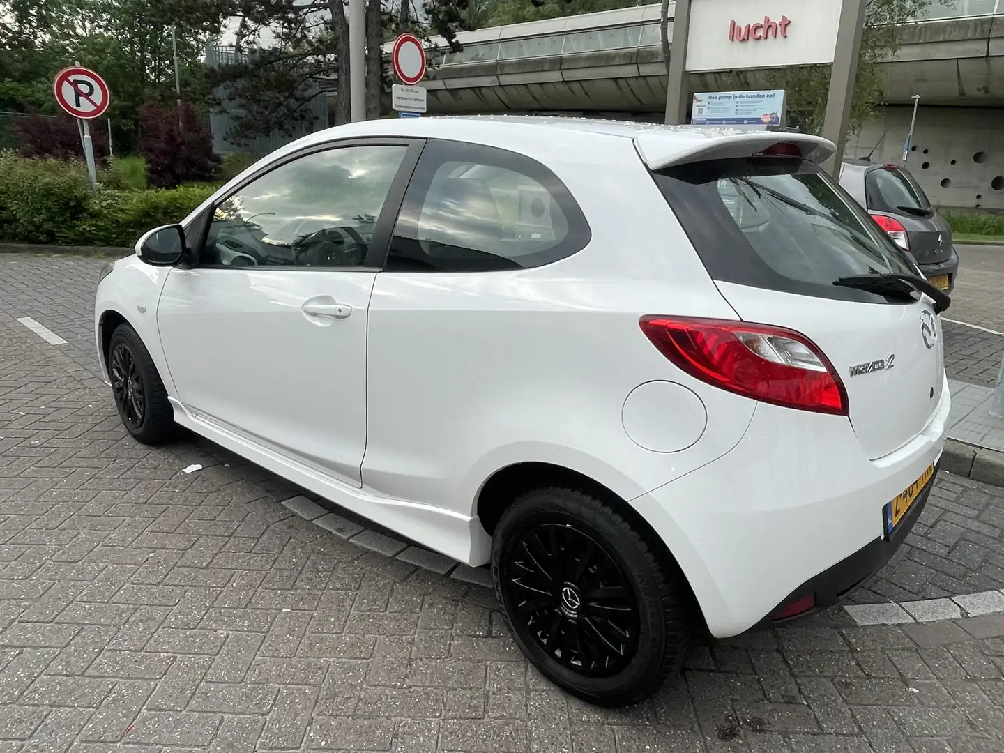 Mazda 2 1.5 GT-L Wit - 2
