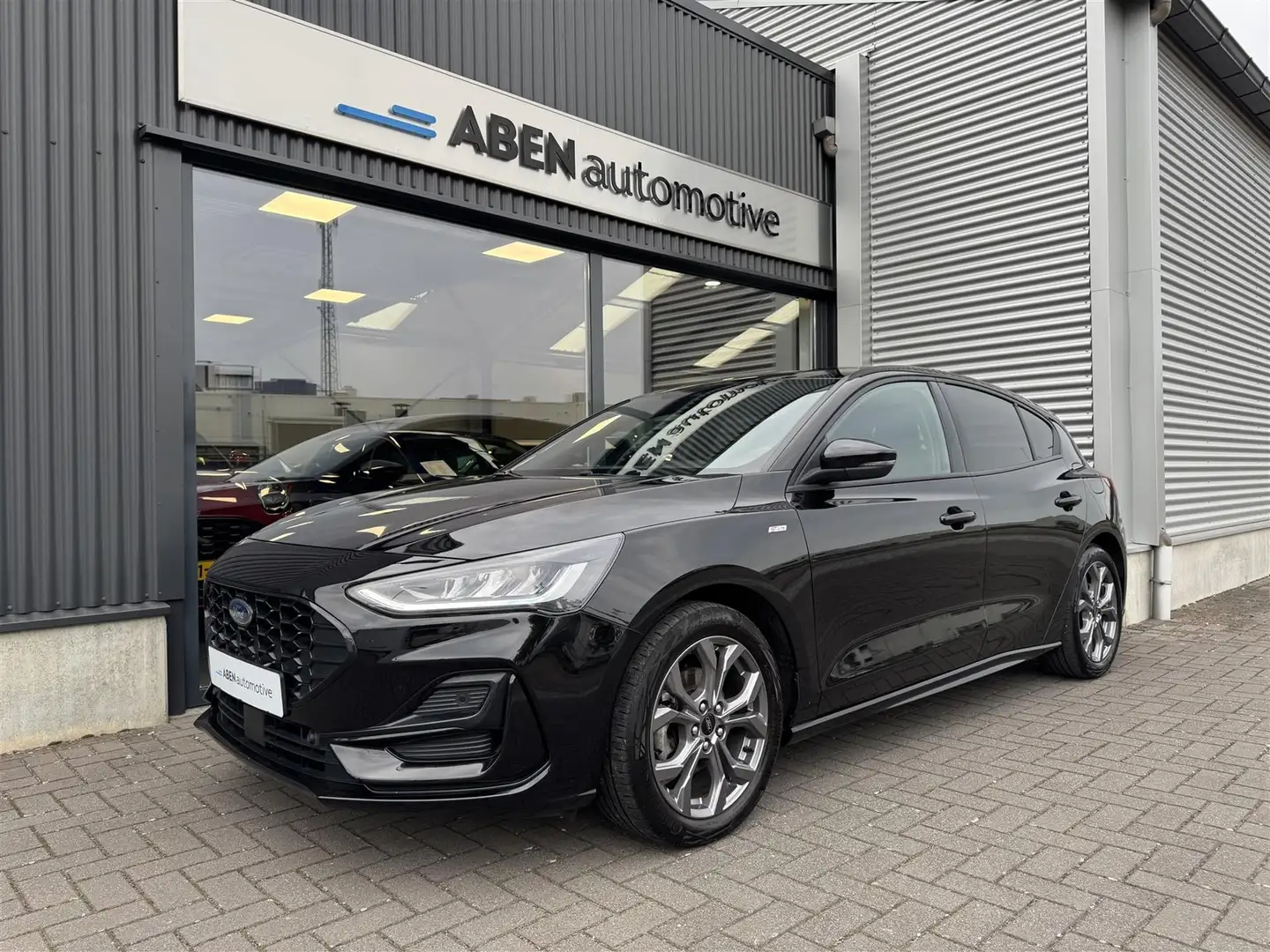 Ford Focus 1.0 EcoBoost Hybrid 125PK ST-Line Business (GROOT Noir - 2