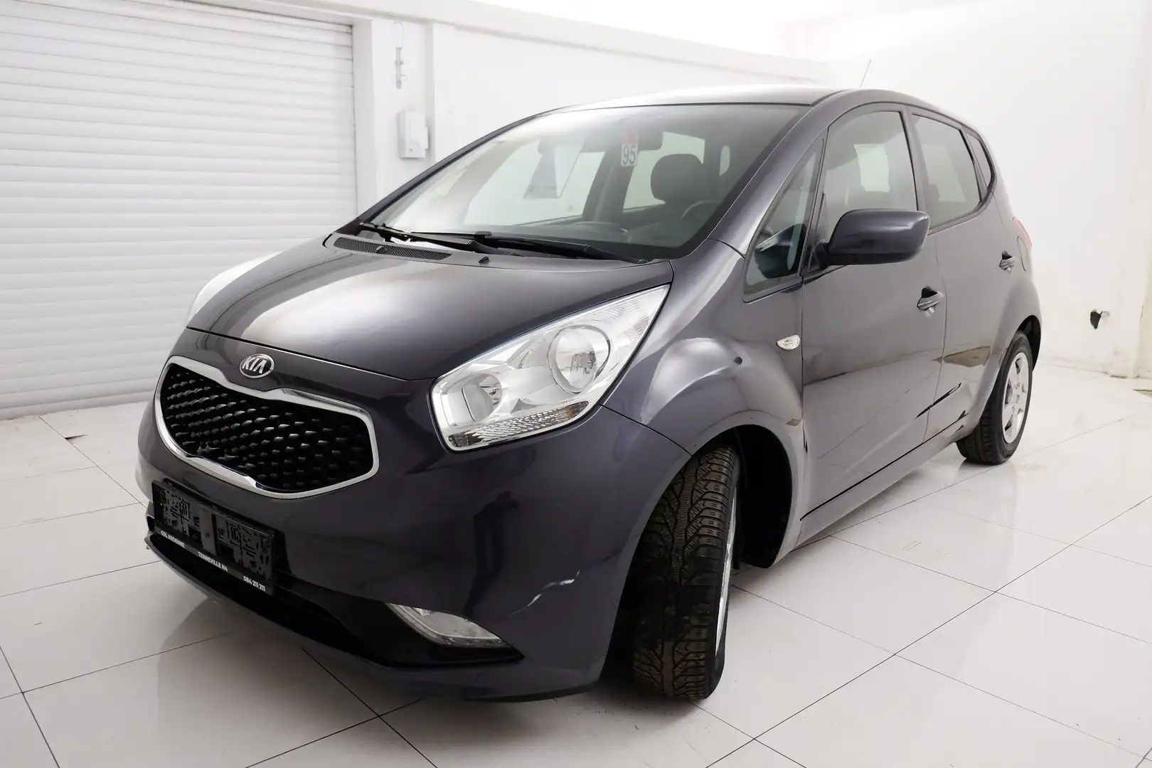 Kia Venga Venga 1.4i # GPS, TEL, CAMERA, CAPTEURS Gris - 2