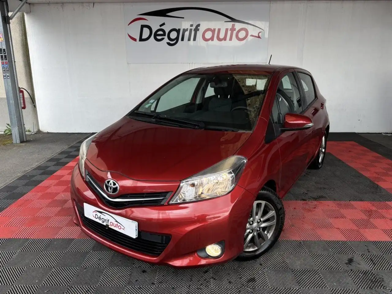 Toyota Yaris LCA 100 VVT-i Design