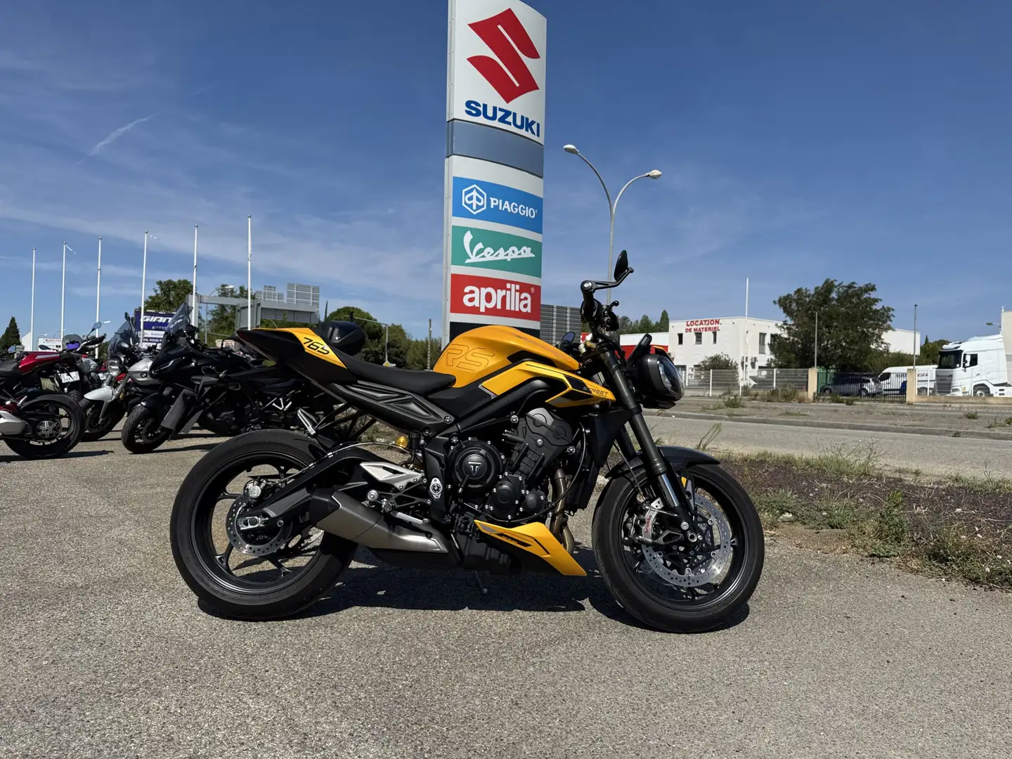 Triumph Street Triple 765 Jaune - 1