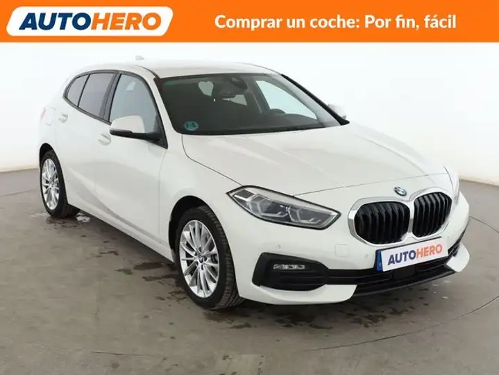 BMW Serie 1 2020, foto 8