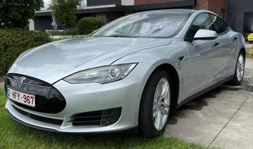 FREE SUPERCHARGING TRANSFERABLE - NEW BATTERY 2021 - 2 SETS OF RIMS