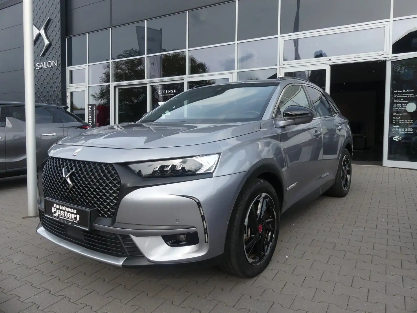 DS Automobiles DS 7 Crossback E-Tense Perfomance 4x4 DS7 4X4 300PS Hybrid Grau - 1