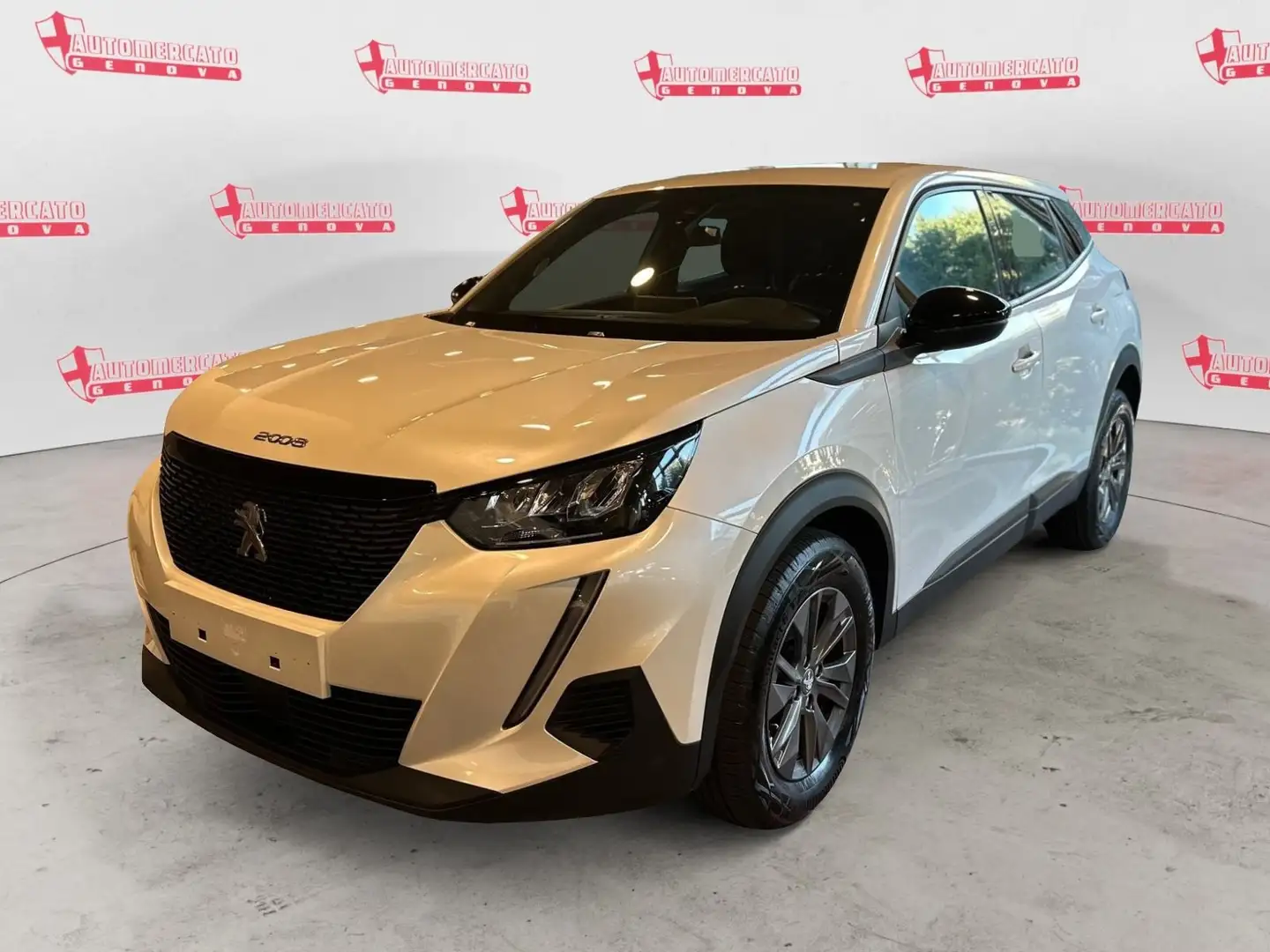 Peugeot 2008 2008 PureTech 130 S&S Active Pack Weiß - 1