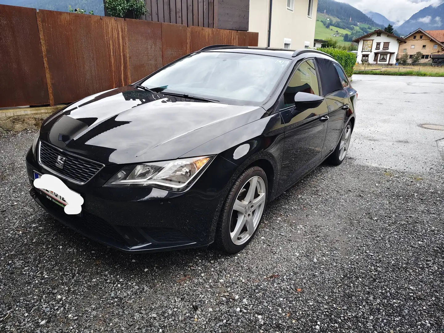 SEAT Leon Leon ST Style 1,2 TSI Start-Stopp Style Schwarz - 1