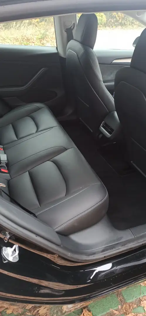 Tesla Model 3 Performance  Allrad Dual Motor Schwarz - 2