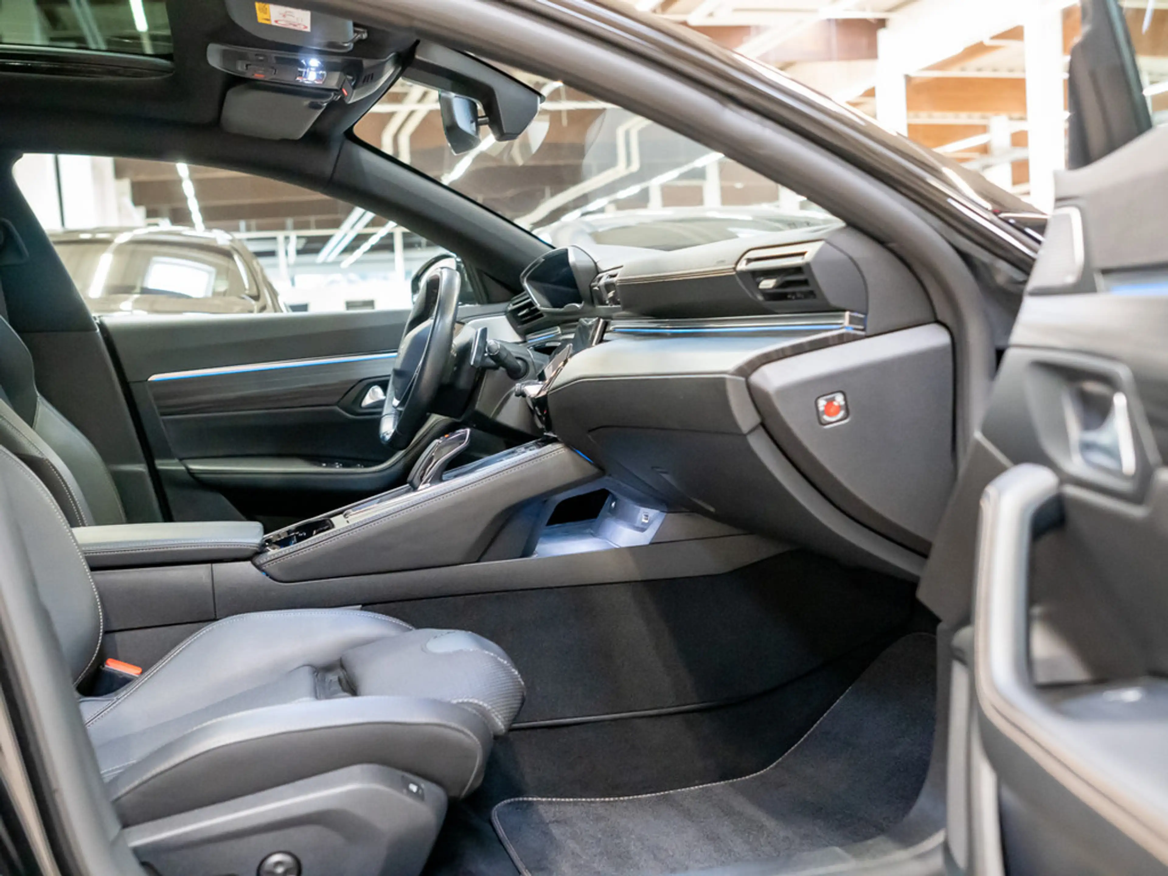 Peugeot 508 SW GT Pack 225 Hybrid EAT8 AHK ACC PANO — photo 4