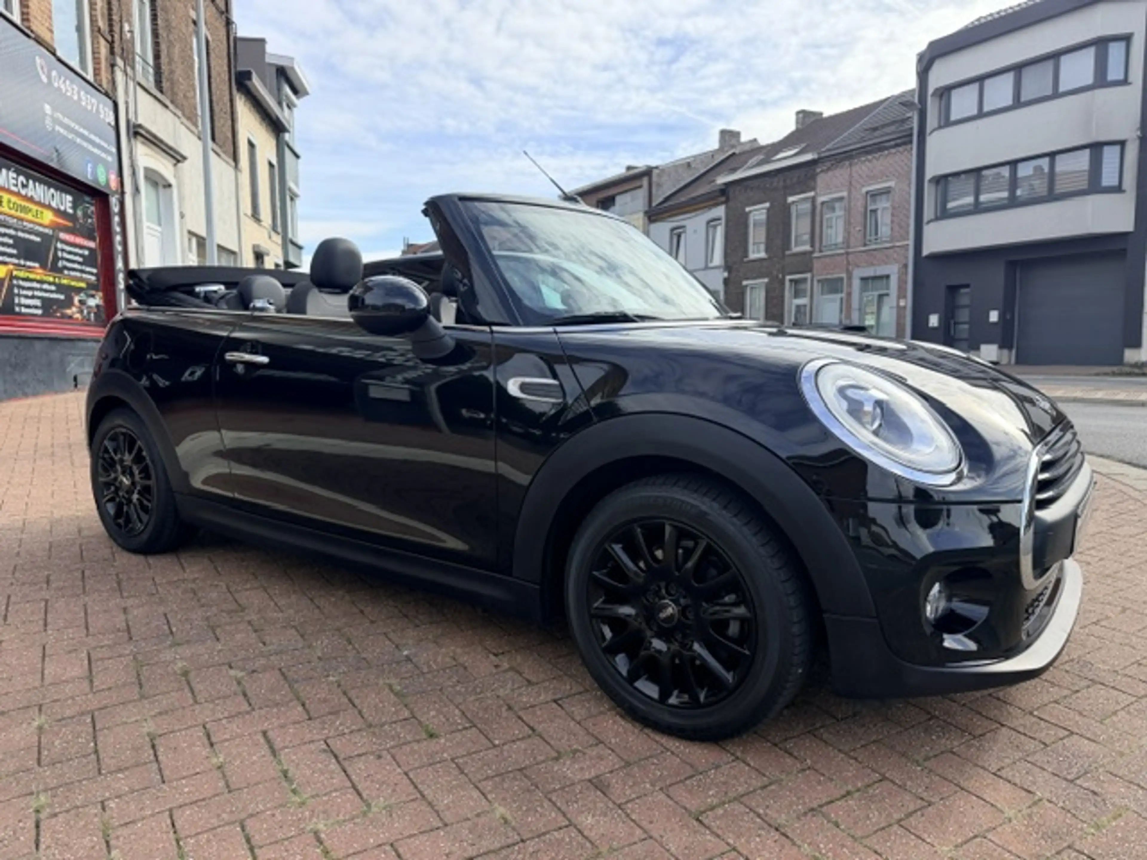 MINI One Cabrio CUIR CLIMATISATION XENON BLEUTOOTH HARMAN KARDON GARANTIE — photo 3