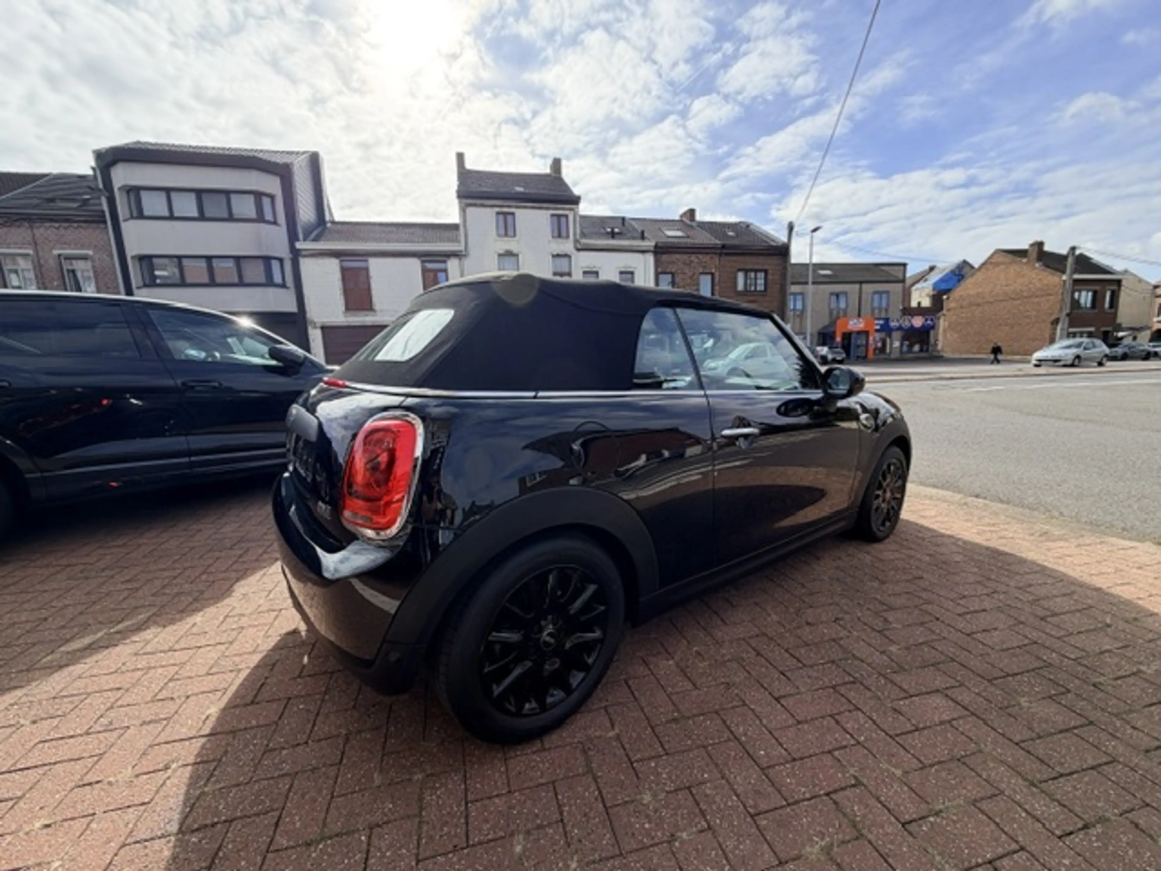 MINI One Cabrio CUIR CLIMATISATION XENON BLEUTOOTH HARMAN KARDON GARANTIE — photo 13