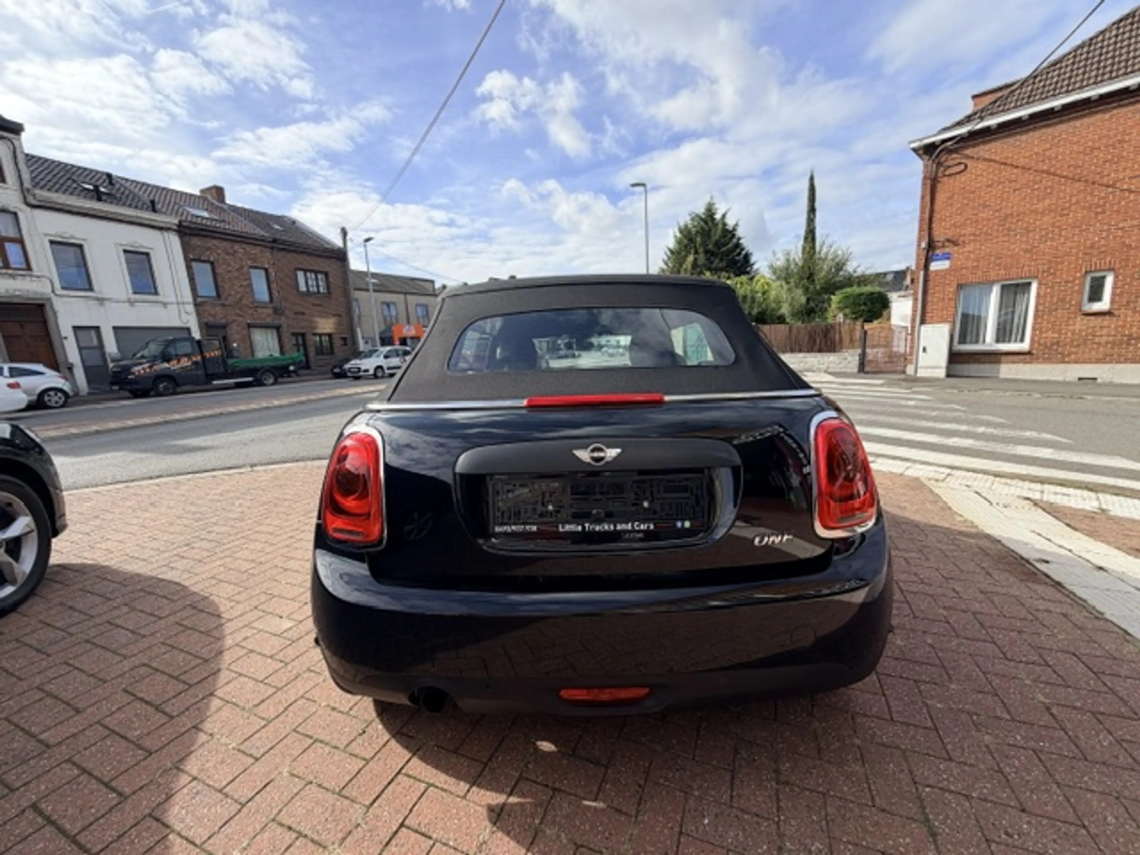 MINI One Cabrio CUIR CLIMATISATION XENON BLEUTOOTH HARMAN KARDON GARANTIE — photo 14