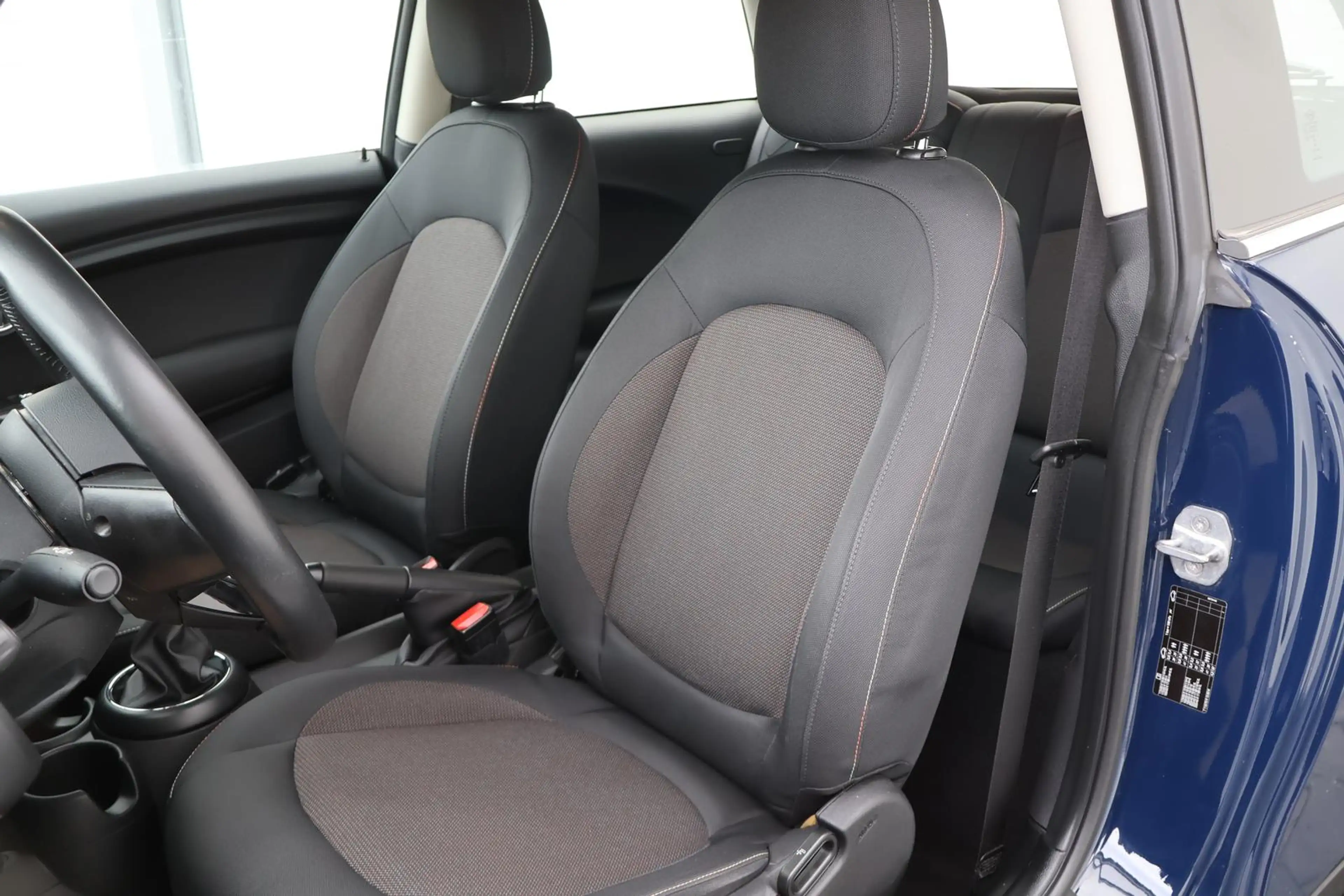 MINI Cooper D Metropolitan Sitzhz. Temp. PDC — photo 12