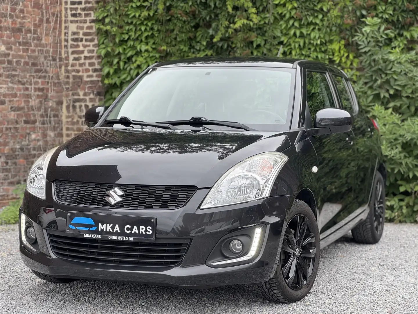 Suzuki Swift 1.2i Chrono Full Black 1er Pro Carnet Complet Zwart - 2