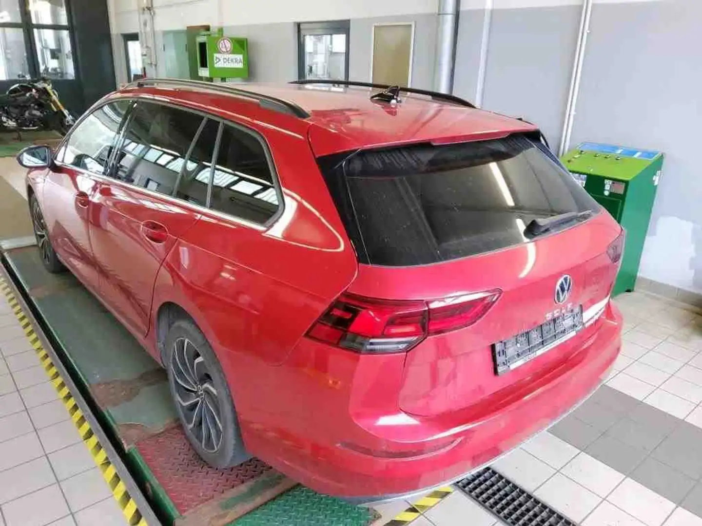 Volkswagen Golf Variant VIII Style *KAMERA*NAVI/Pro*LED plus*Metallic* Roşu - 2