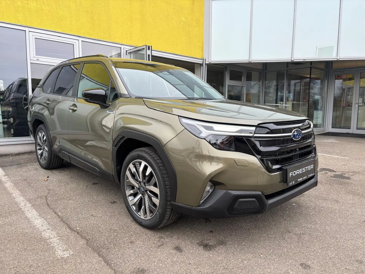 Subaru Forester Forester 2,0i e-Boxer Premium AWD Aut. Premium Grün - 1
