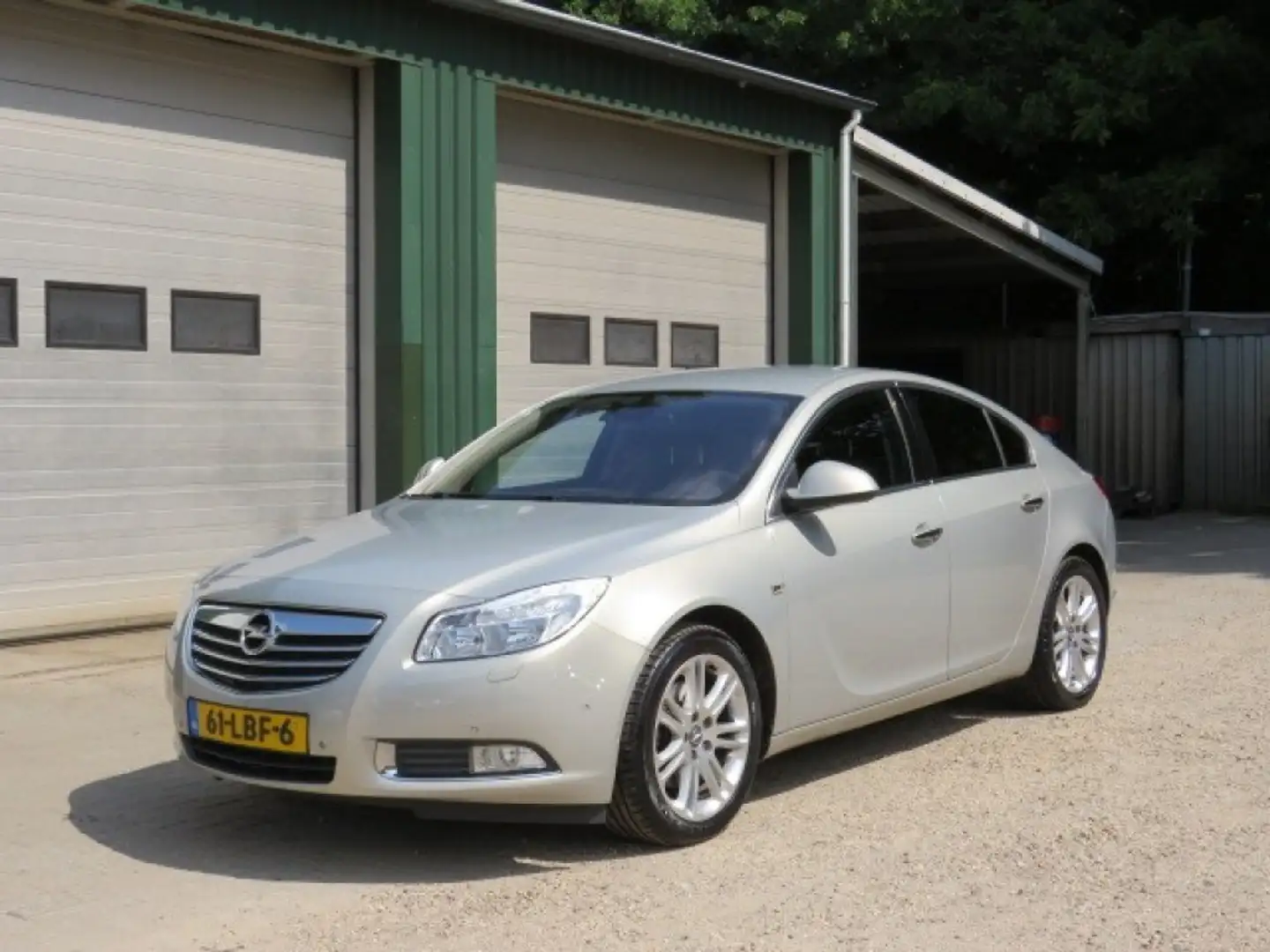 Opel Insignia 1.6 T Cosmo Szary - 2