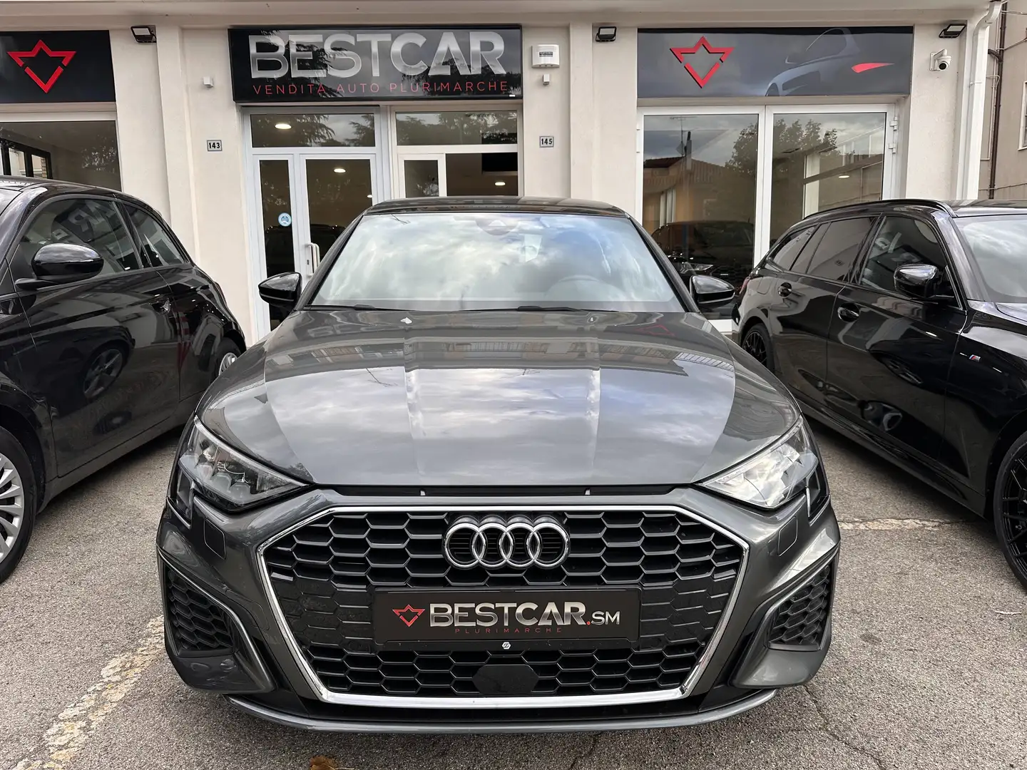 Audi A3 Sportback 30 2.0 tdi S LINE  PANORAMA / R18 / NAVI Grigio - 2