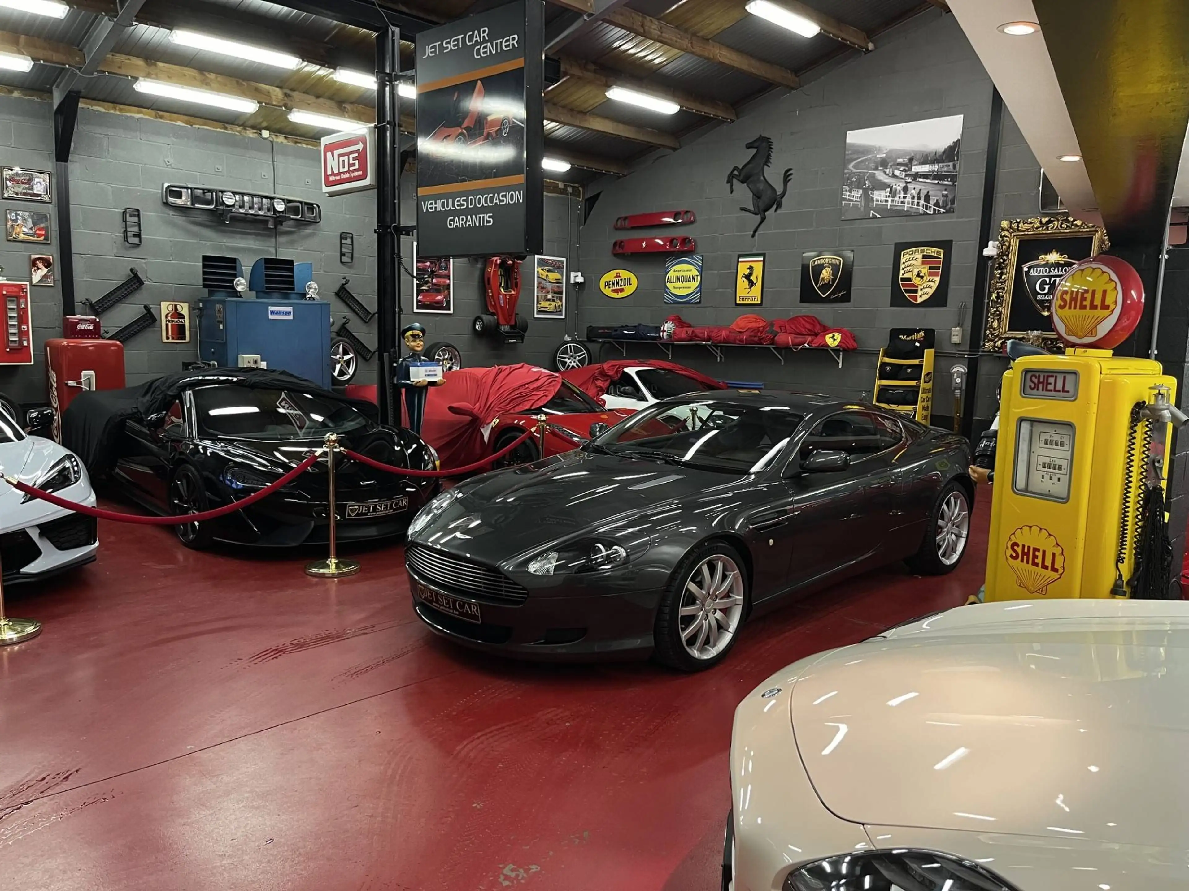 Aston Martin DB9 DB9 5.9i V12 — photo 6