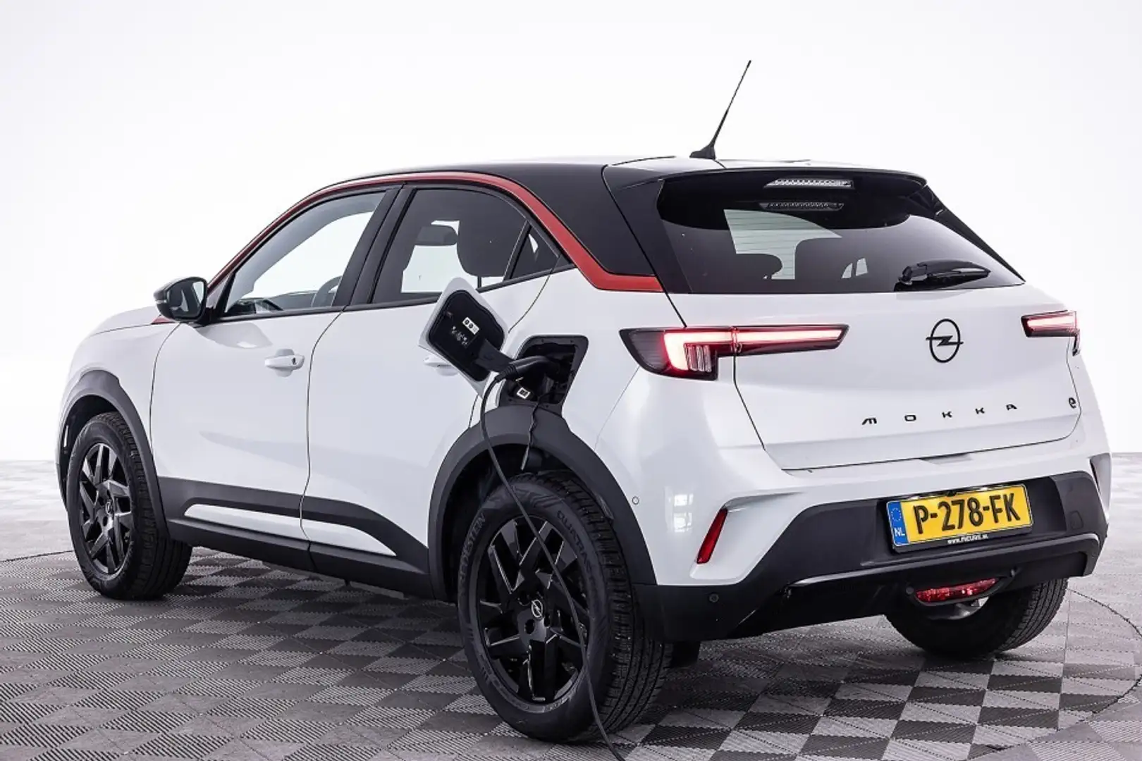 Opel Mokka-E GS Line 50-kWh 7.4kw bl. | 94% SOH | NAVI | ECC | Wit - 2
