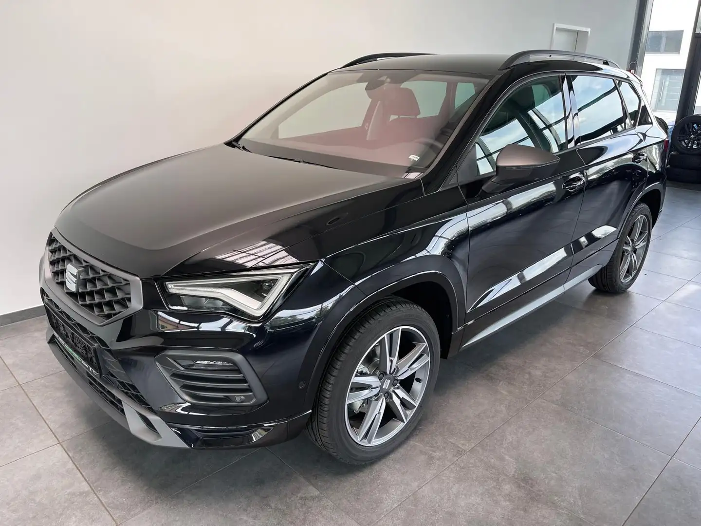 SEAT Ateca FR DSG 4-Jah Garantie AHK-Vorb.*Navi*LED*ACC*18"Al Schwarz - 2