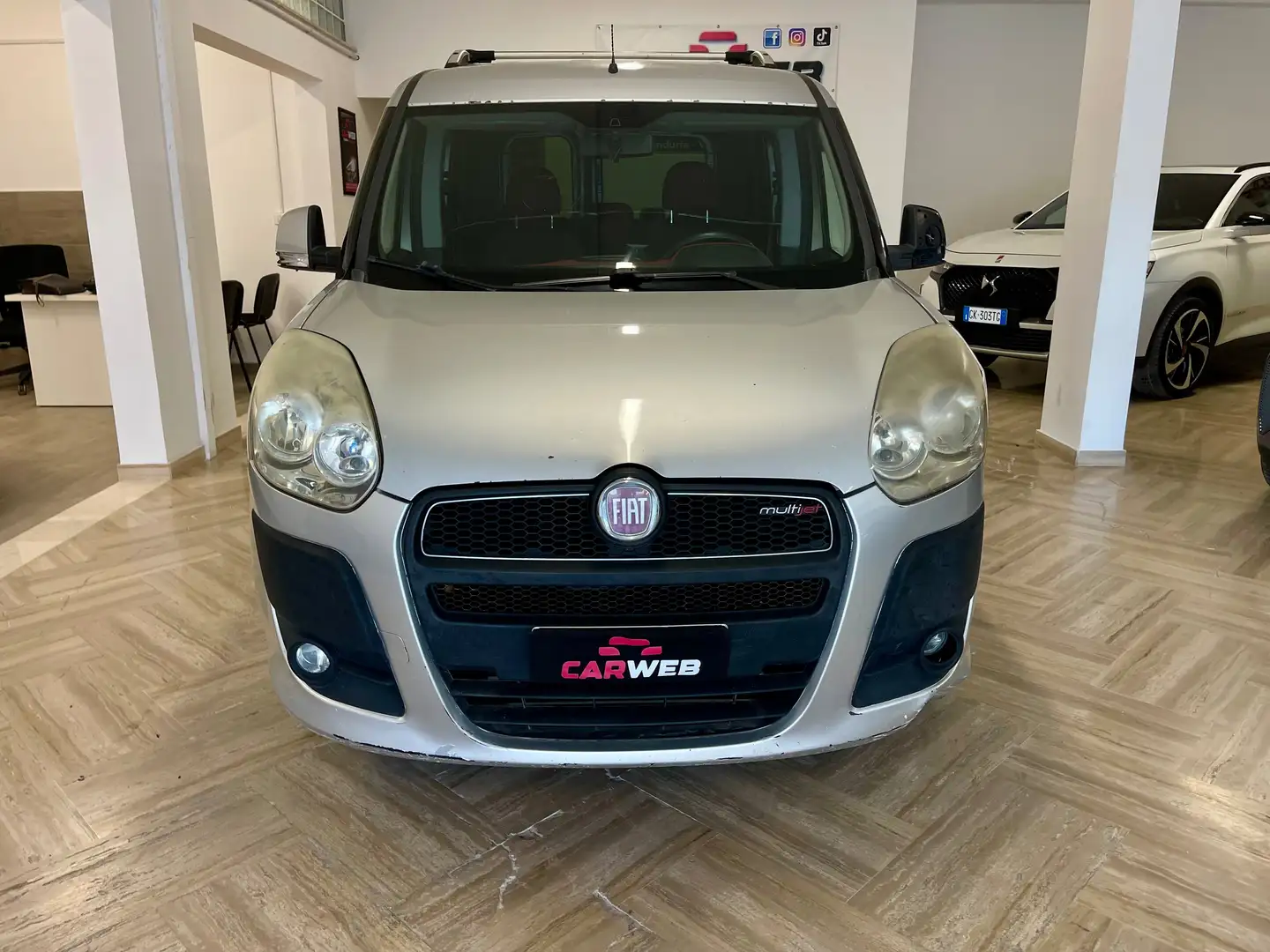 Fiat Doblo Doblo 1.6 mjt 16v Emotion Gris - 2