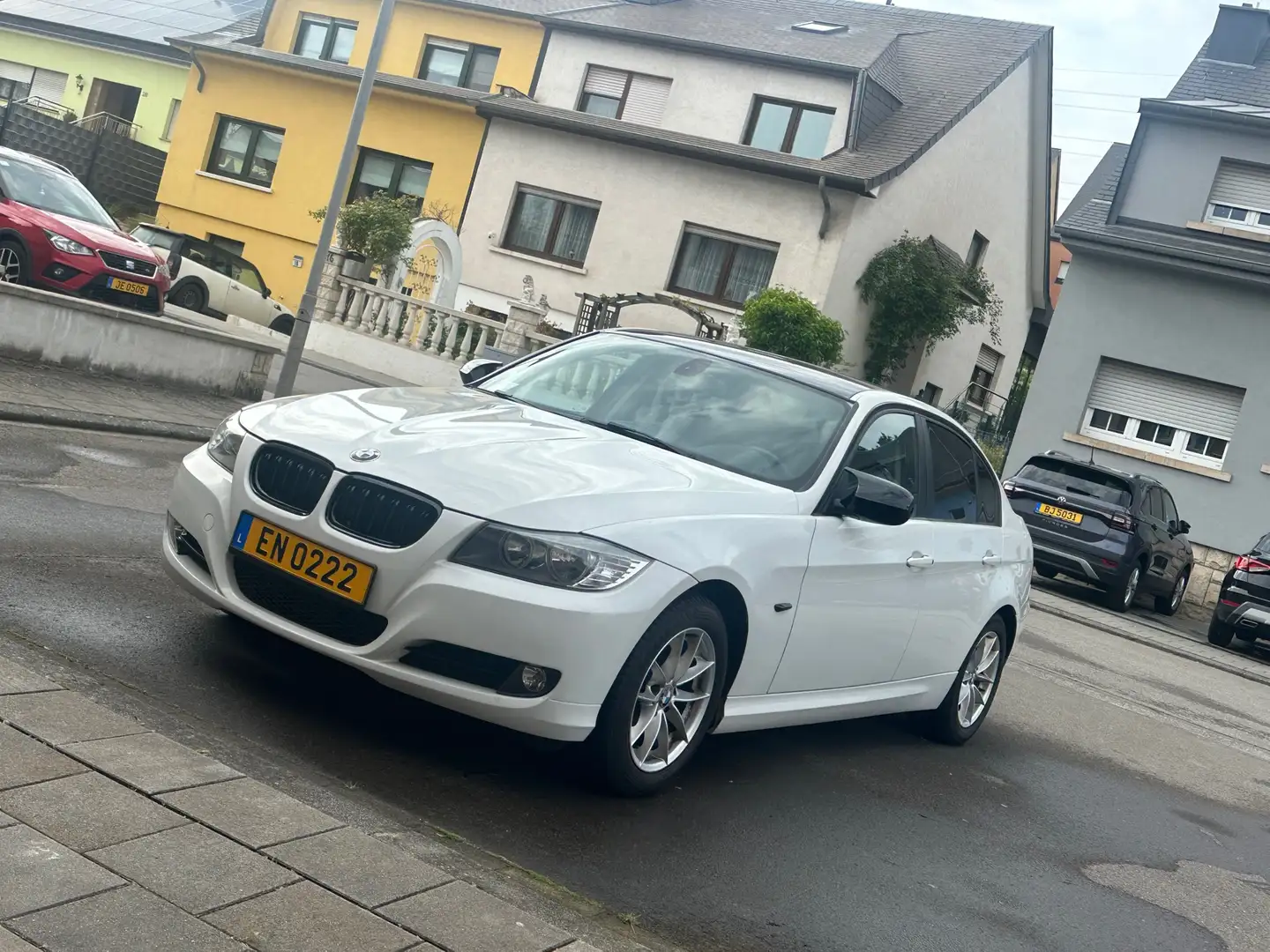 BMW 318 318d DPF Aut. Blanc - 2