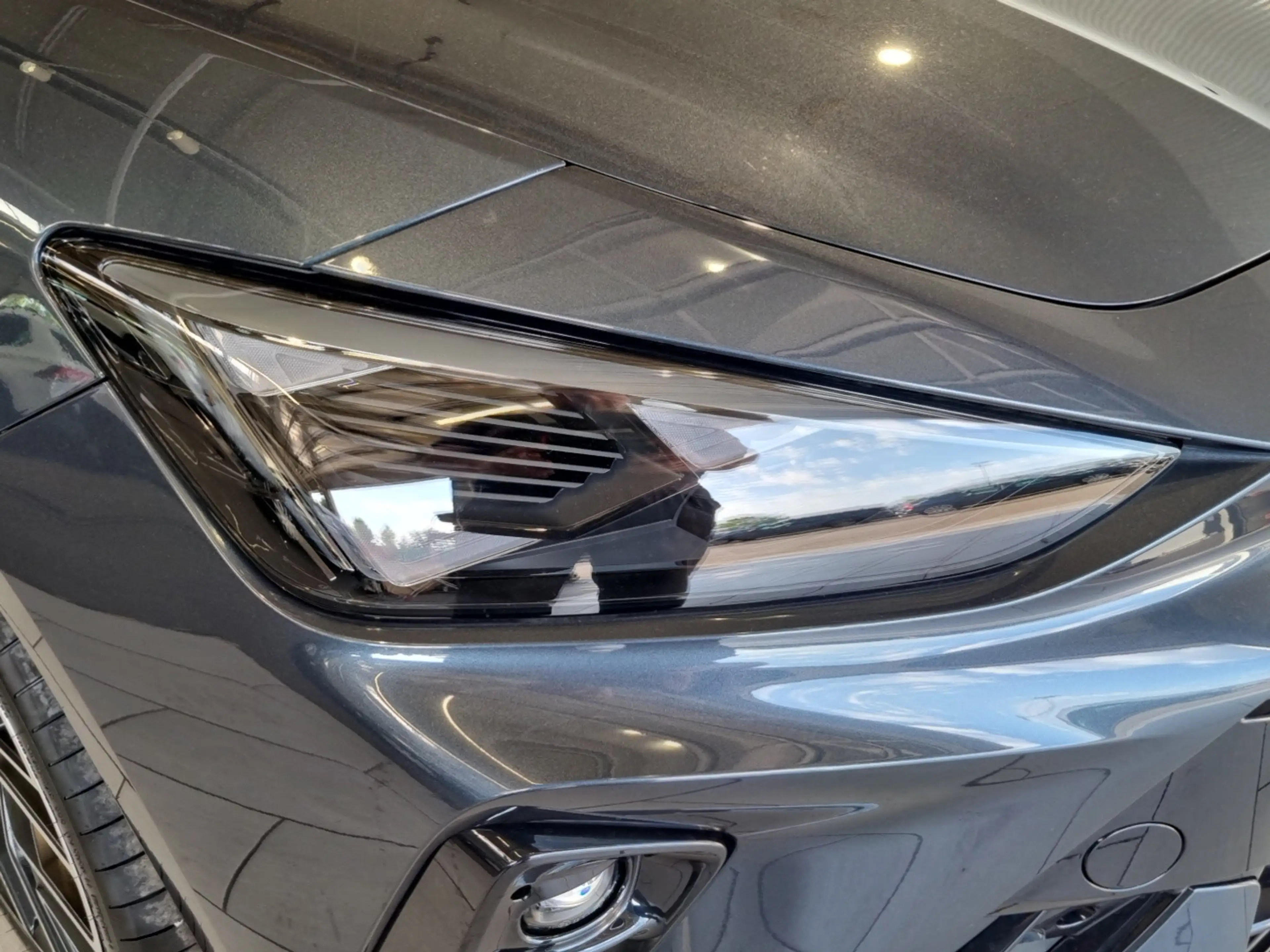 CUPRA Leon 1.5 eTSI DSG — photo 7