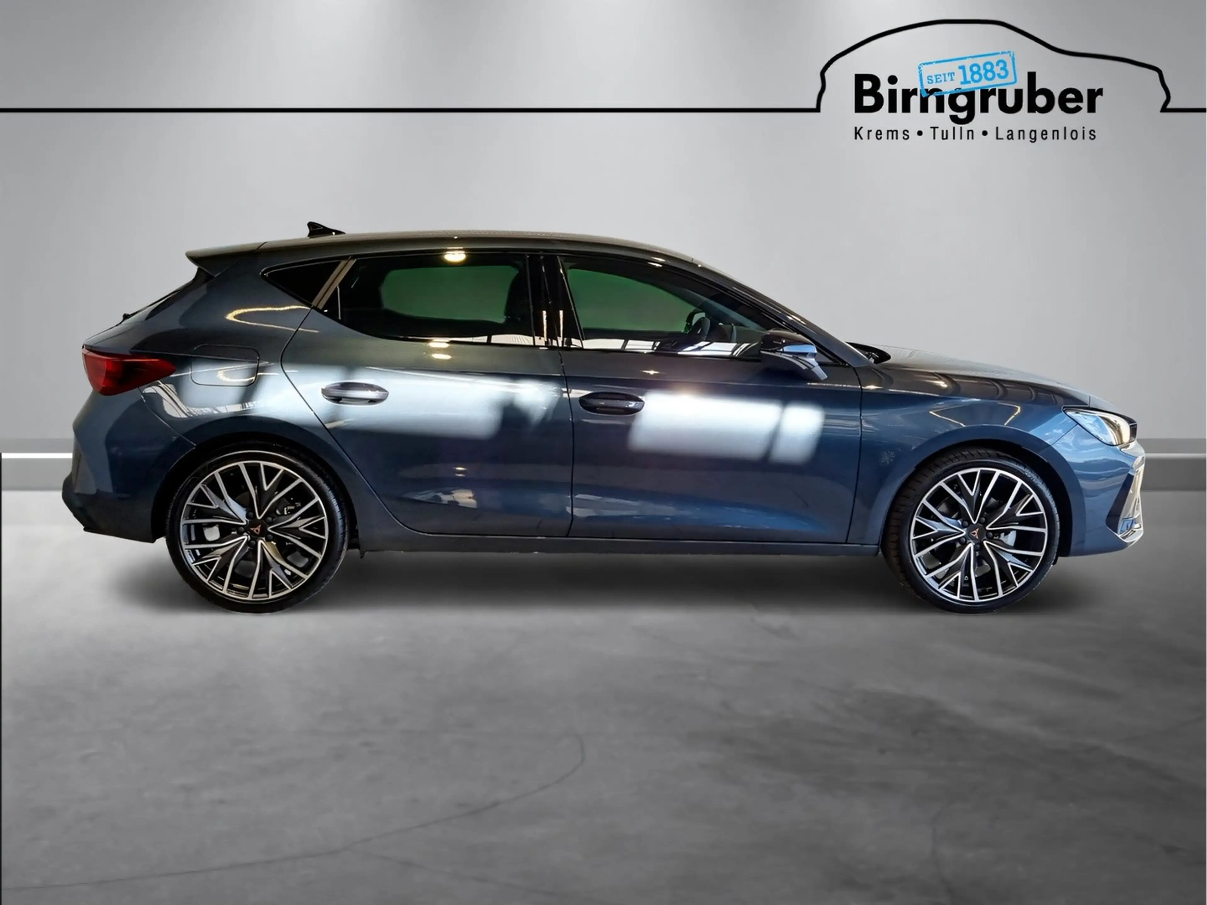 CUPRA Leon 1.5 eTSI DSG — photo 2