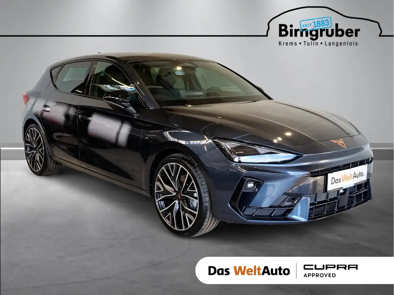 CUPRA Leon 1.5 eTSI DSG — photo 1 of 17