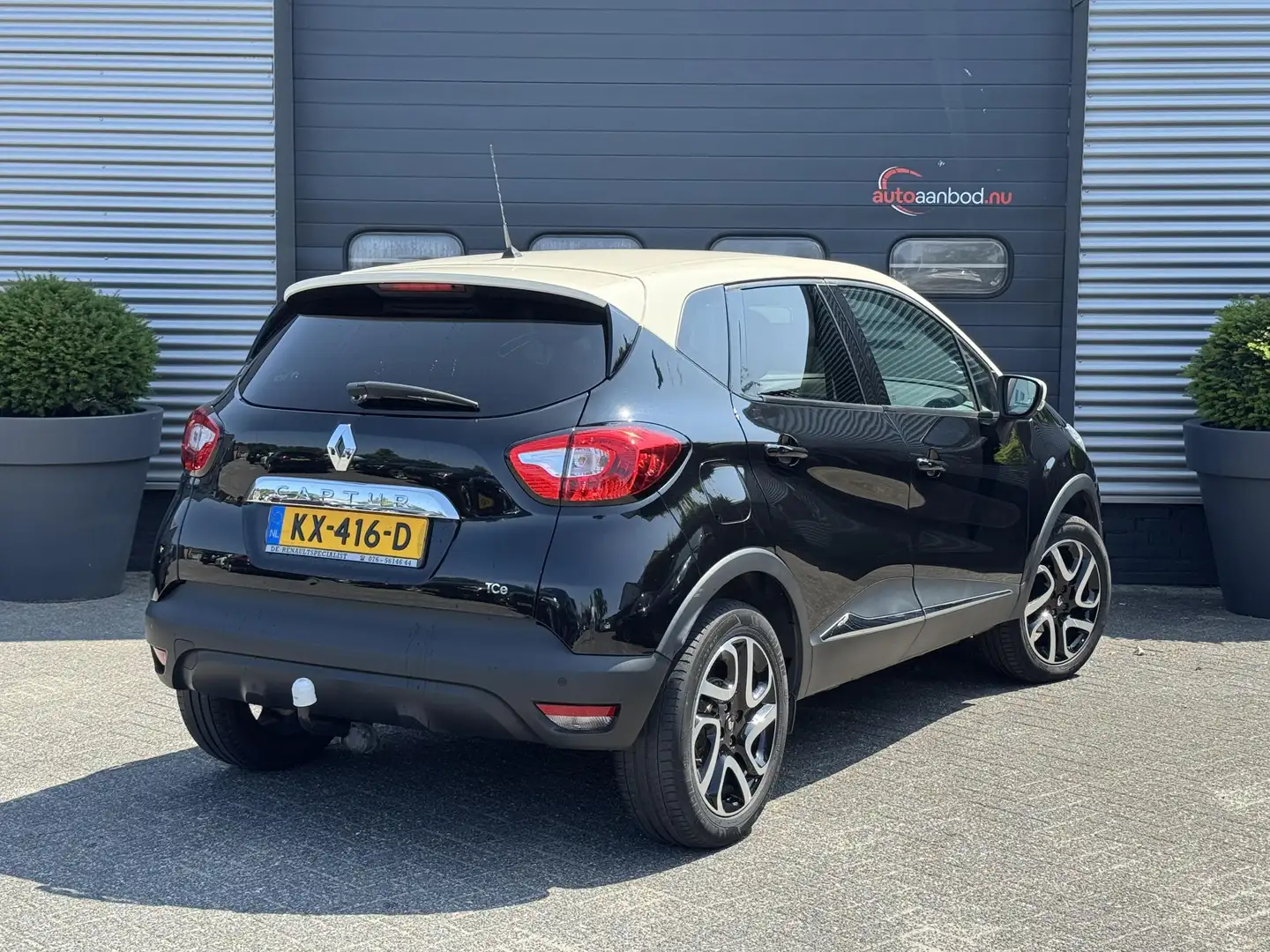 Renault Captur 0.9 TCe Dynamique | Navigatie | Trekhaak | Parkeer Negro - 2