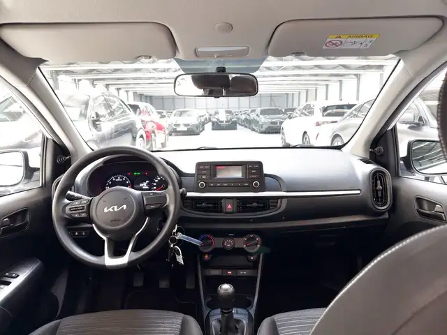 Kia Picanto view 9