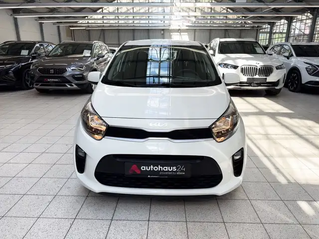 Kia Picanto view 2