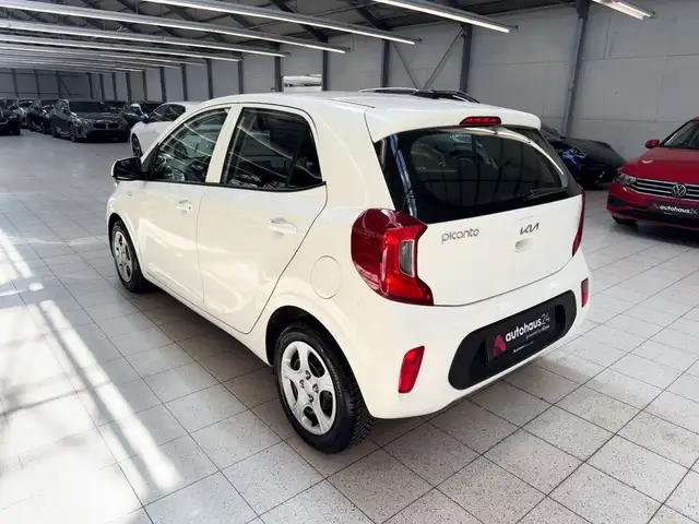 Kia Picanto view 4