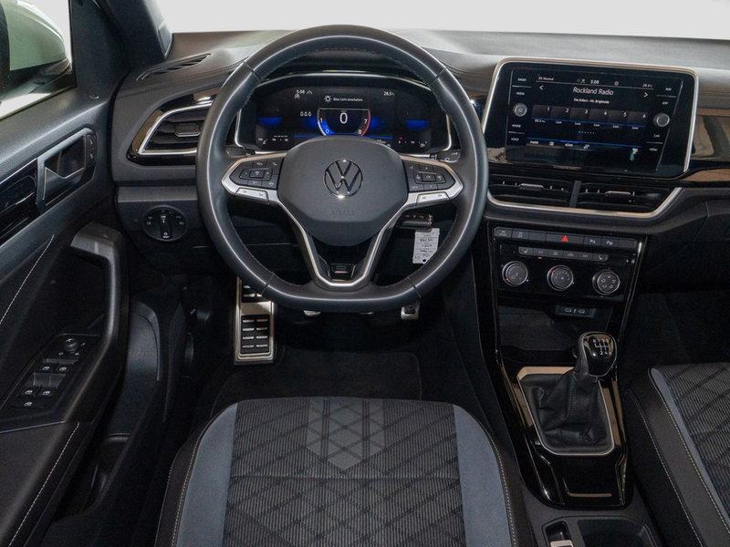 Volkswagen T-Roc 1.0 TSI R-Line — photo 11