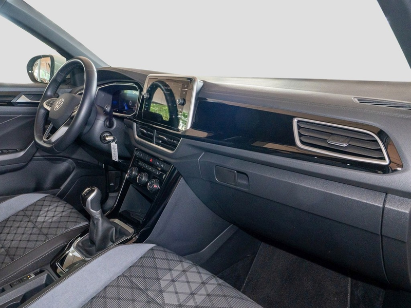 Volkswagen T-Roc 1.0 TSI R-Line — photo 8