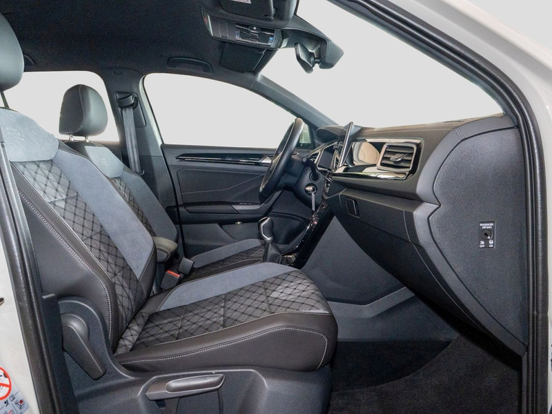Volkswagen T-Roc 1.0 TSI R-Line — photo 7