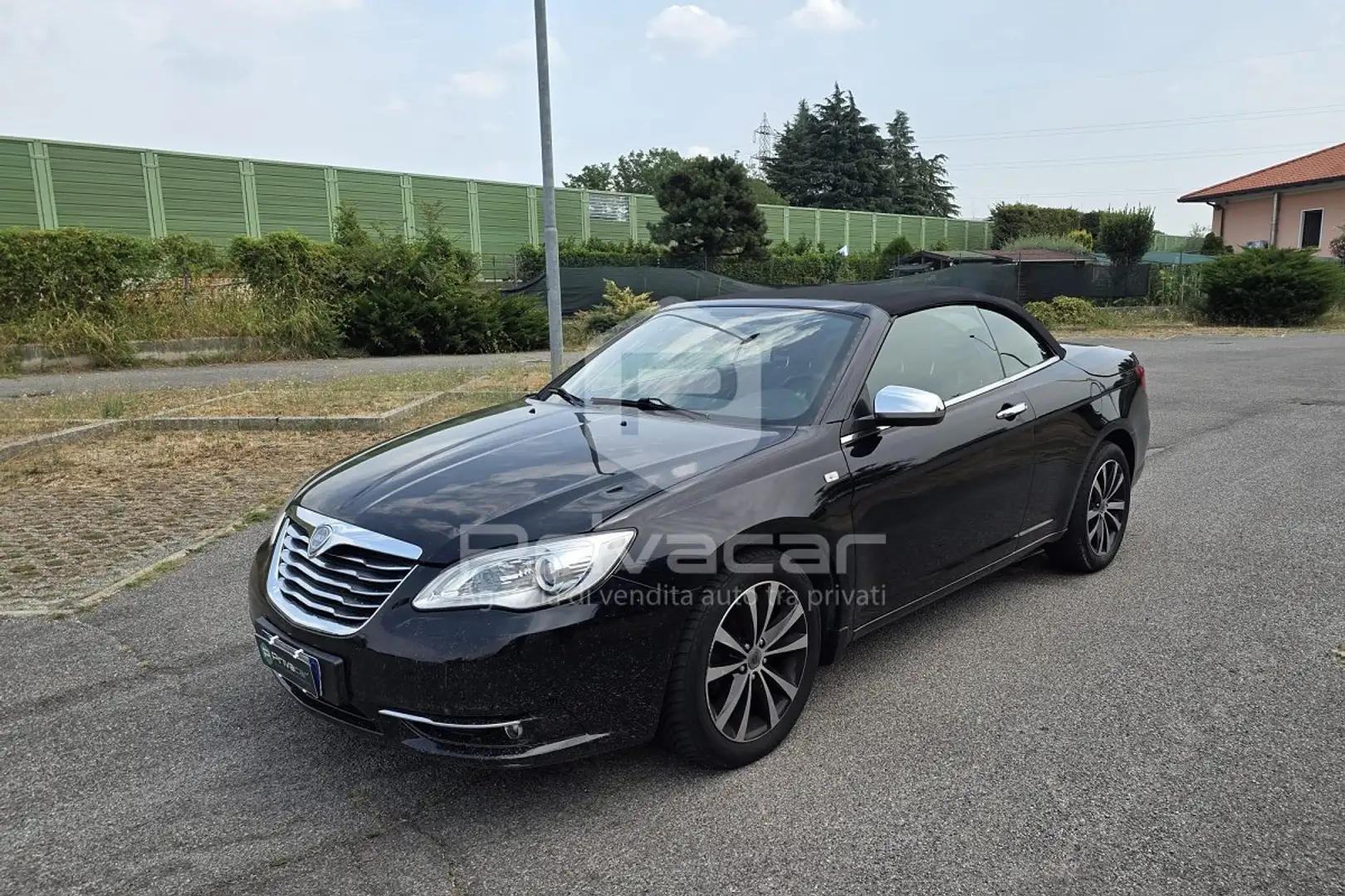 Lancia Flavia Flavia 2.4 Schwarz - 1