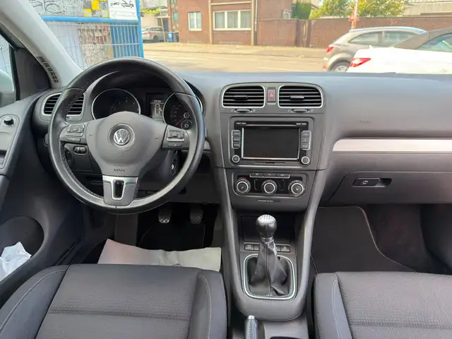 Volkswagen Golf view 14