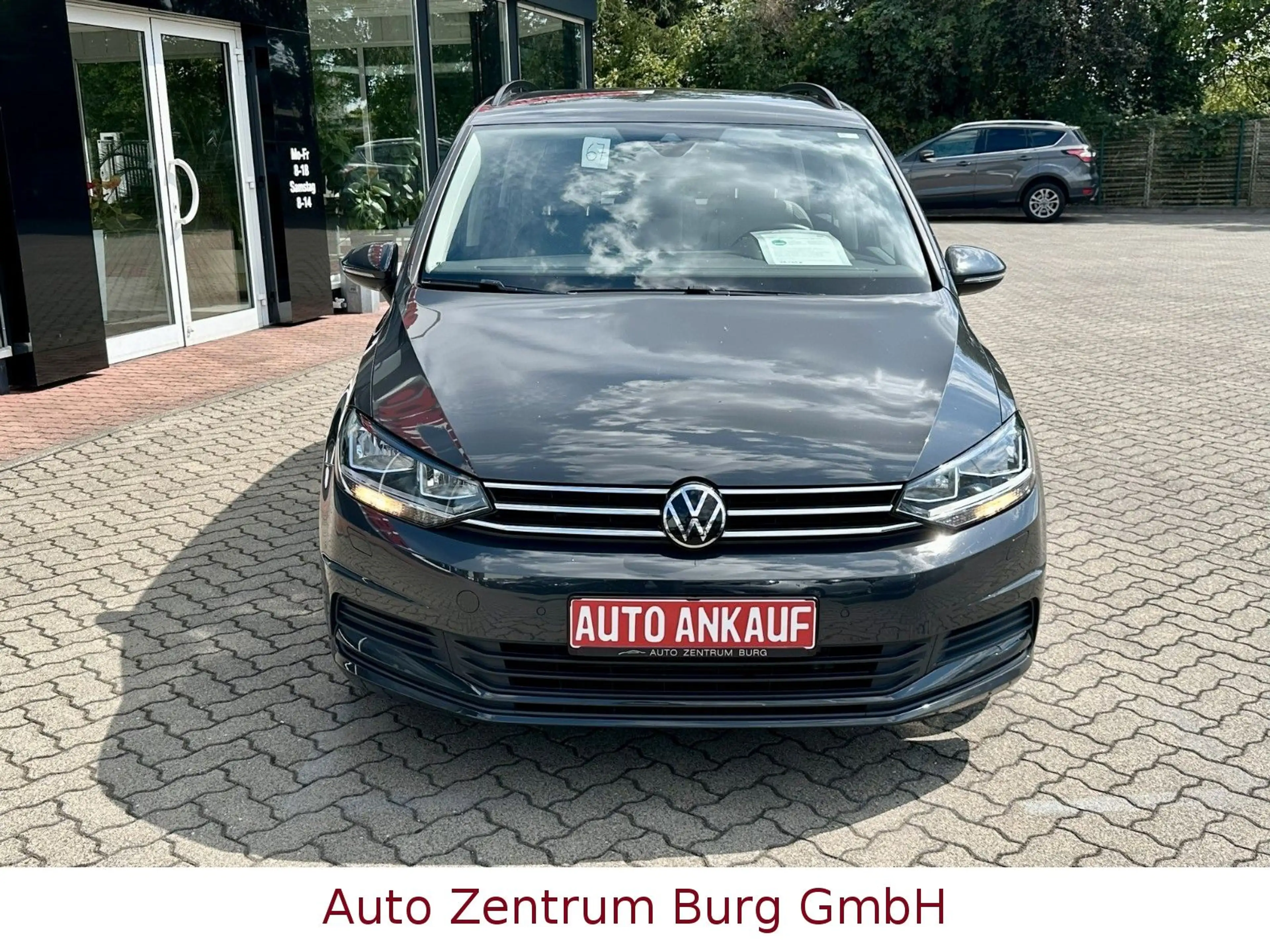 Volkswagen Touran Comfortline BMT DSG Navi AHK — photo 3