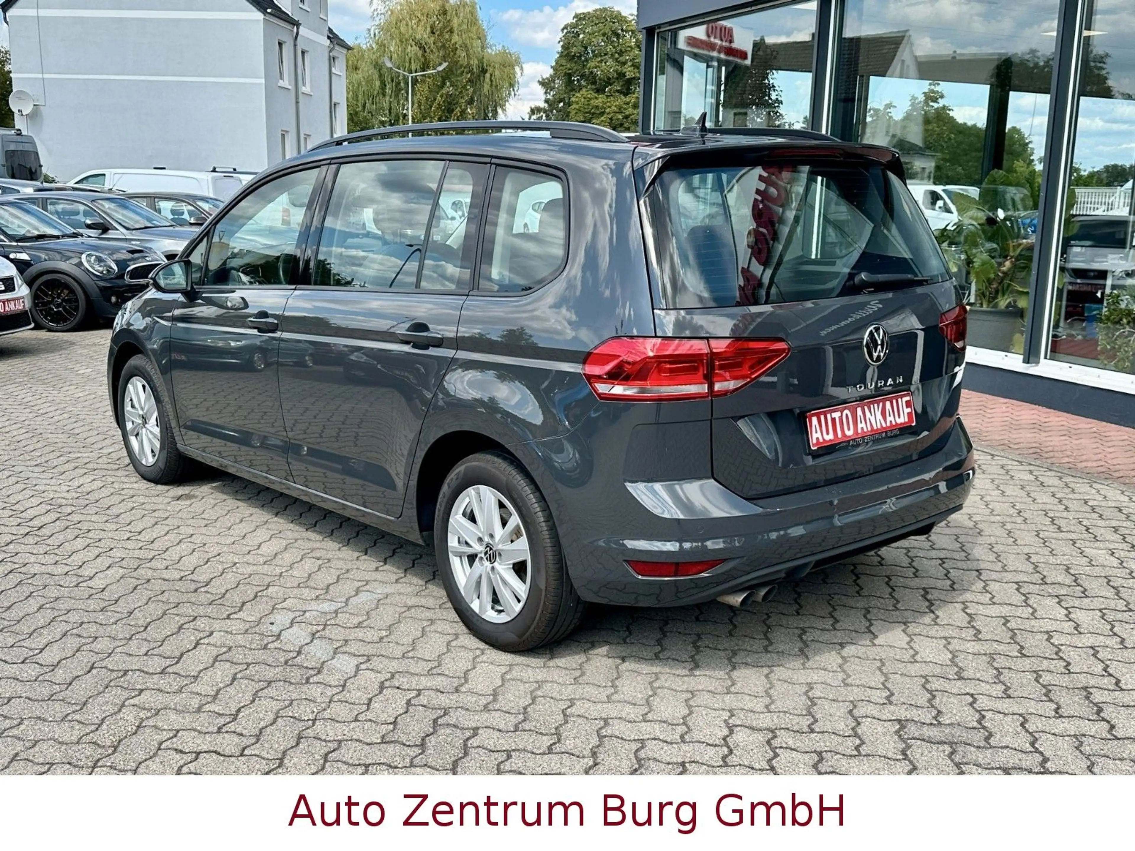 Volkswagen Touran Comfortline BMT DSG Navi AHK — photo 8