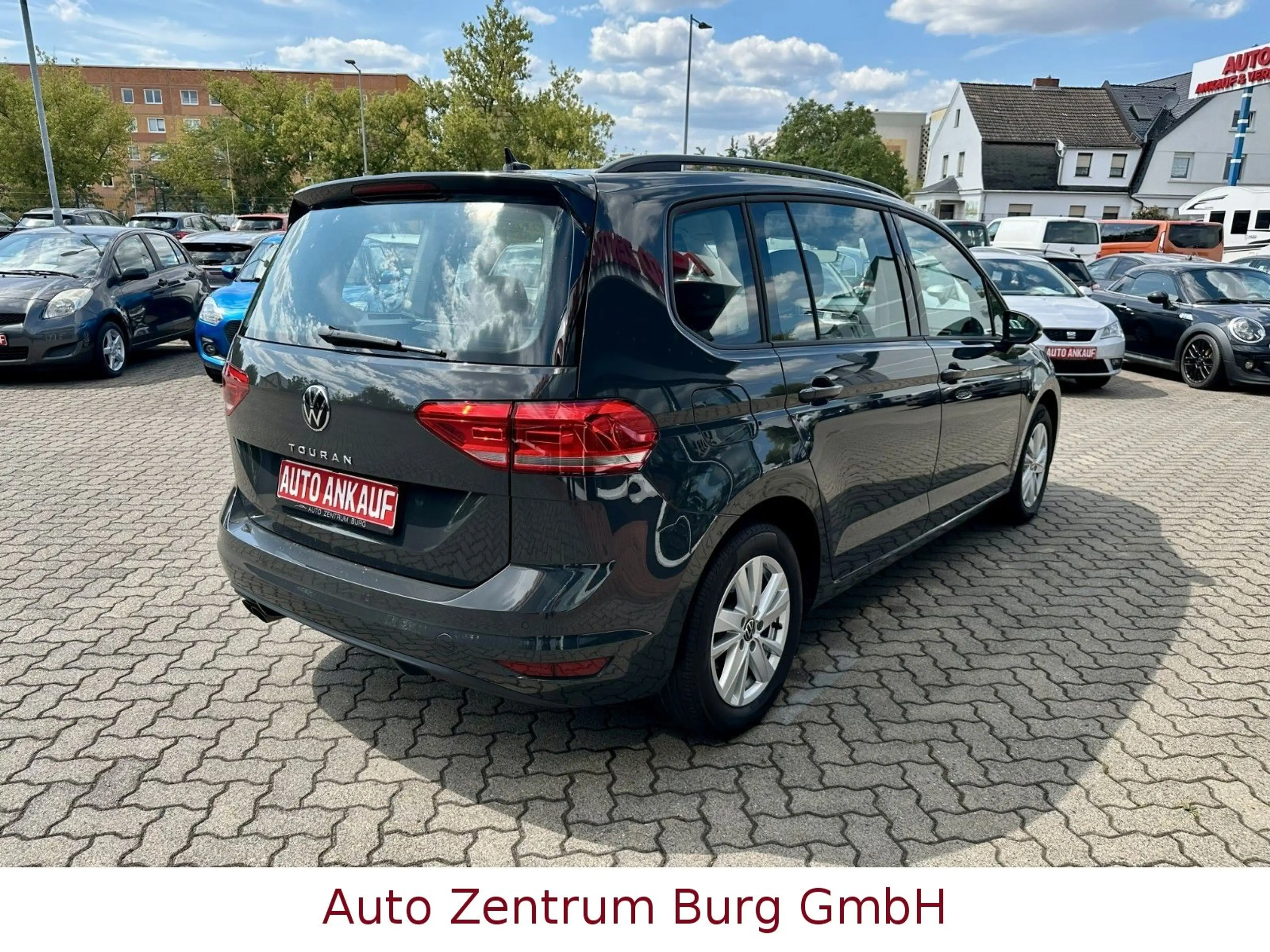 Volkswagen Touran Comfortline BMT DSG Navi AHK — photo 6