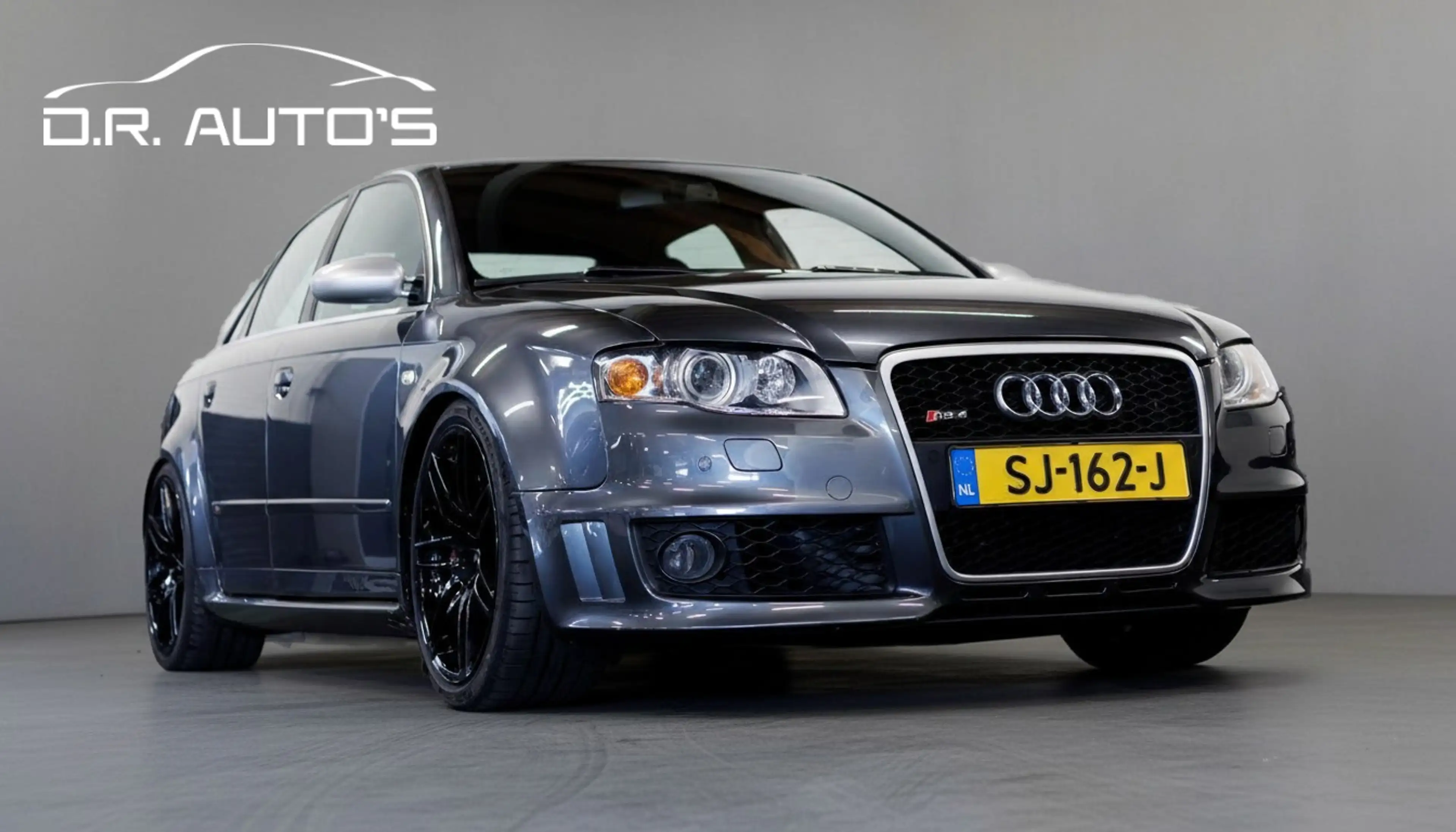 Audi RS4 A4 Avant 4.2 V8 quattro — photo 4