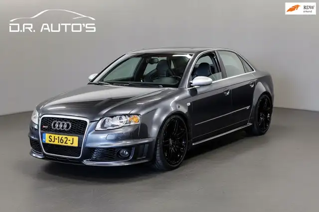 Audi RS4 A4 Avant 4.2 V8 quattro