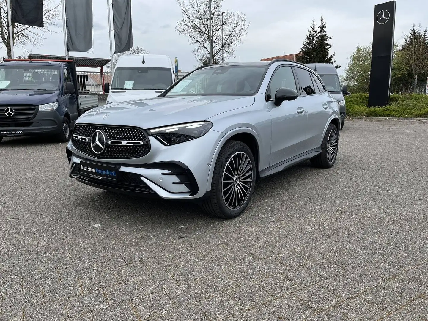 Mercedes-Benz GLC 400 e 4M AMG Line Advanced Plus Pano Head-Up Argento - 2