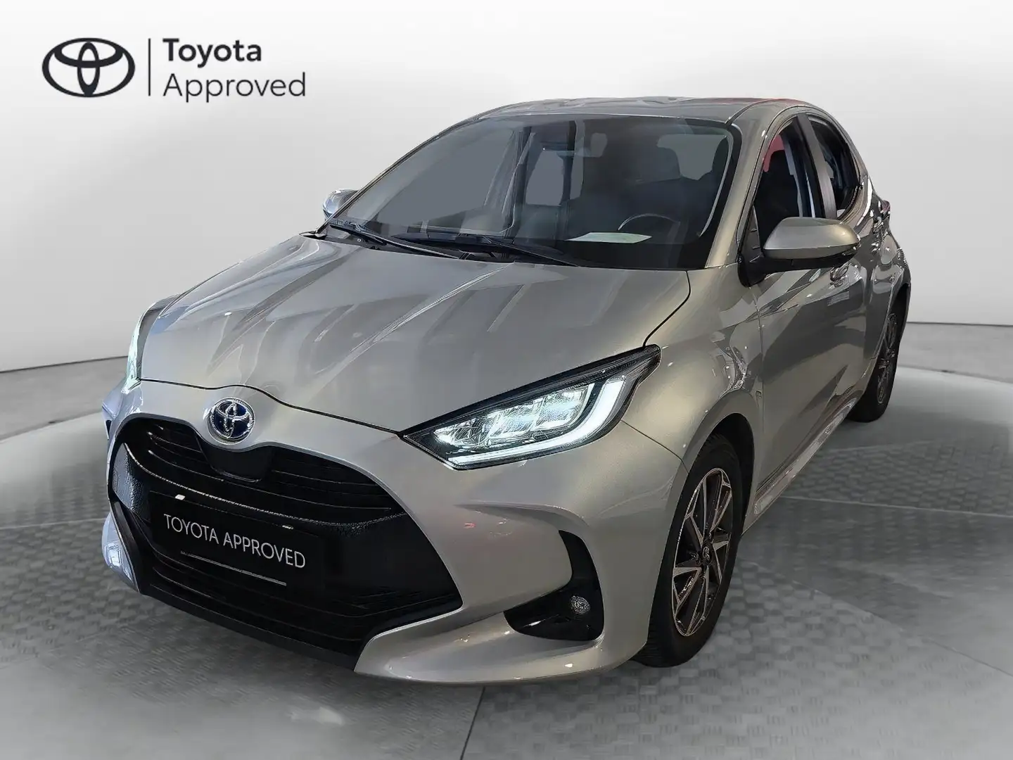 Toyota Yaris 1.5 Hybrid 5 porte Trend Grigio - 1