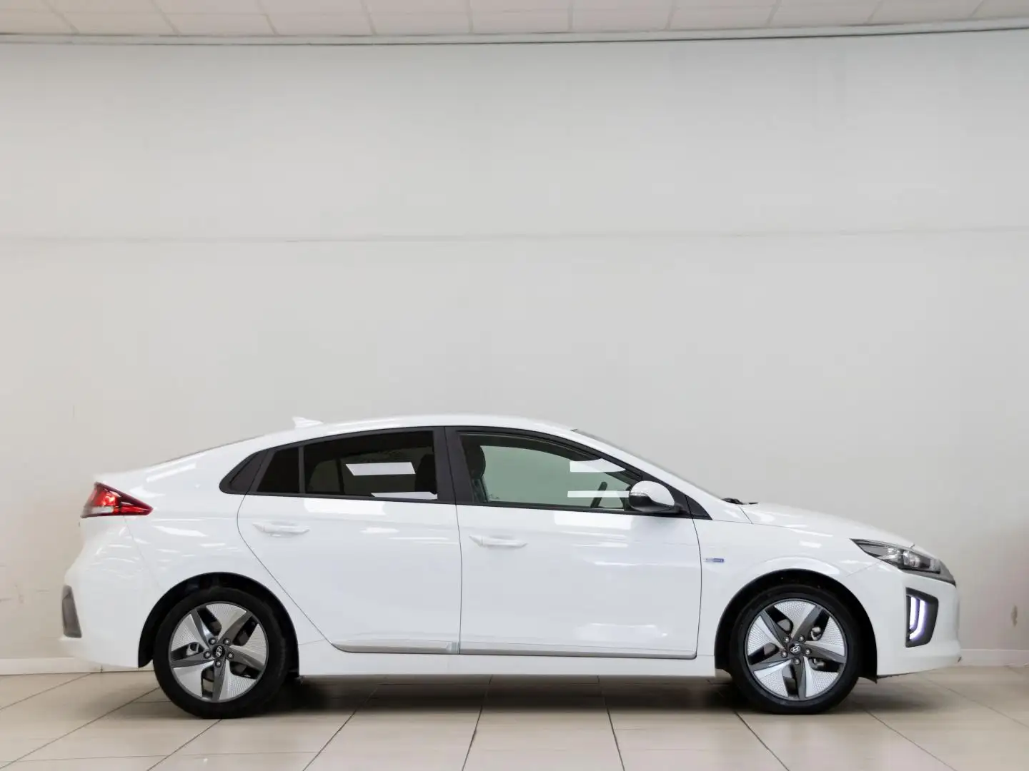 Hyundai IONIQ HEV 1.6 GDI Klass - 2