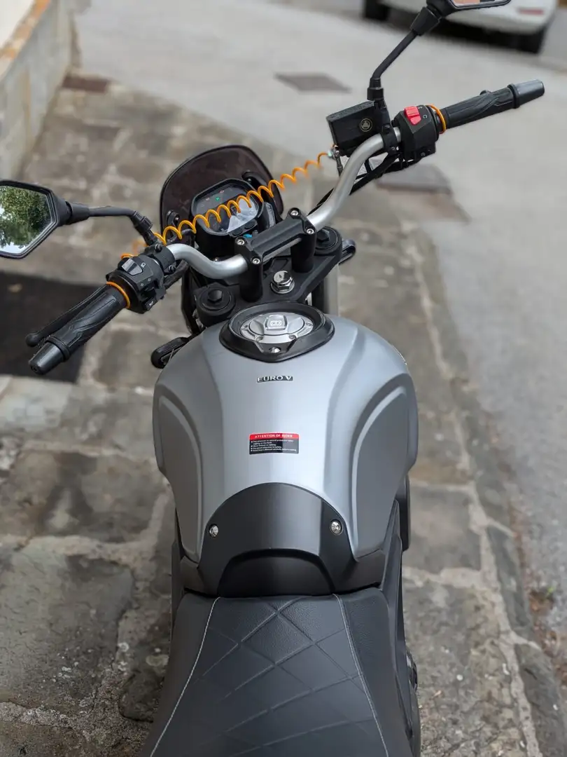 Voge 300AC acx scrambler Schwarz - 2