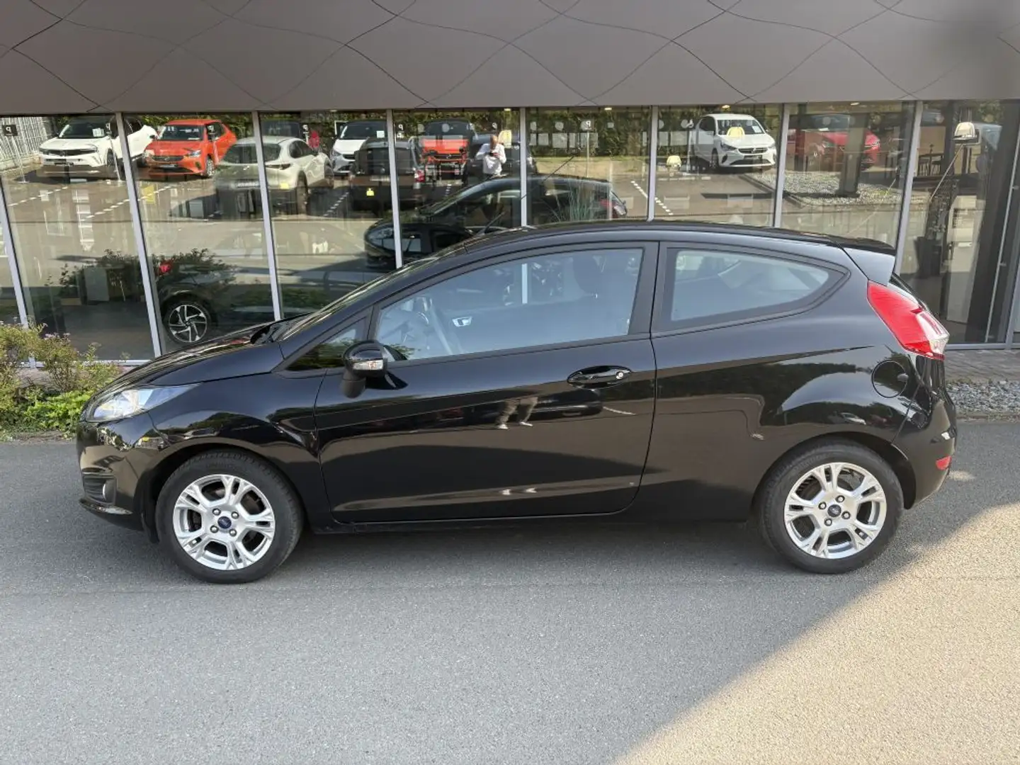 Ford Fiesta 1.0 EcoBoost Start-Stop Trend Nero - 2